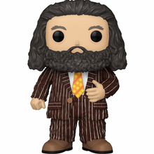 Load image into Gallery viewer, Harry Potter and the Prisoner of Azkaban Rubeus Hagrid Animal Pelt Outfit Super Funko Pop! Vinyl Figure #171