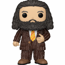 Load image into Gallery viewer, Harry Potter and the Prisoner of Azkaban Rubeus Hagrid Animal Pelt Outfit Super Funko Pop! Vinyl Figure #171
