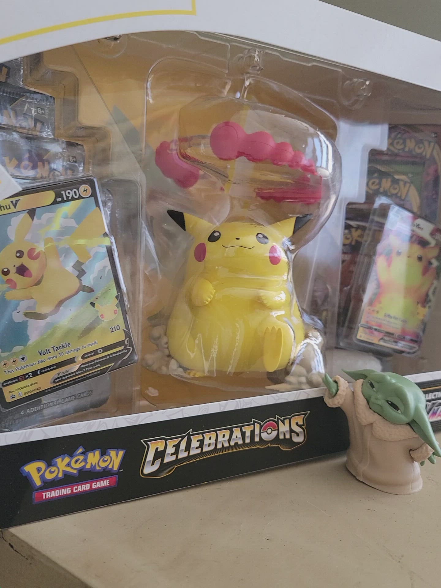 Celebrations Premium Figure Collection-Pikachu VMAX - Pokemon TCG
